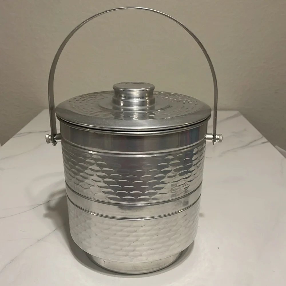 1950’s hammered aluminum ice bucket with lid, handle & tongs. NASCO Italy